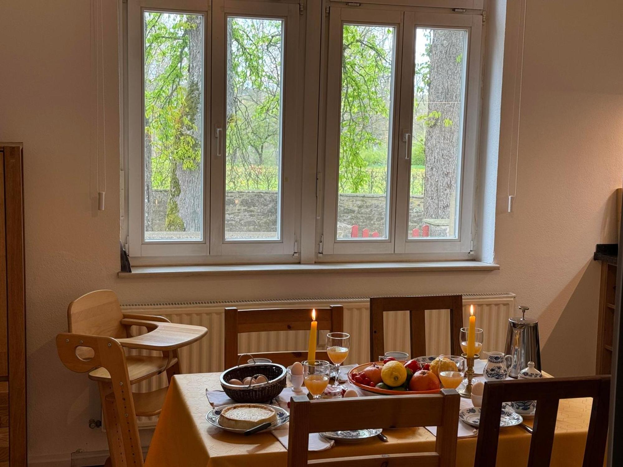 L' Extravagante Im Garten Von Schloss Schmidtheim Dış mekan fotoğraf